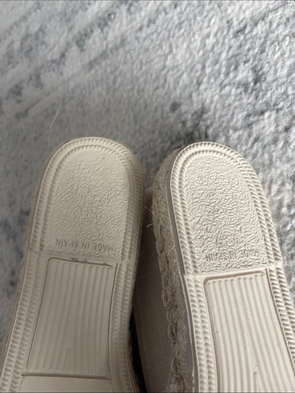 Toni Pons comfortable cream